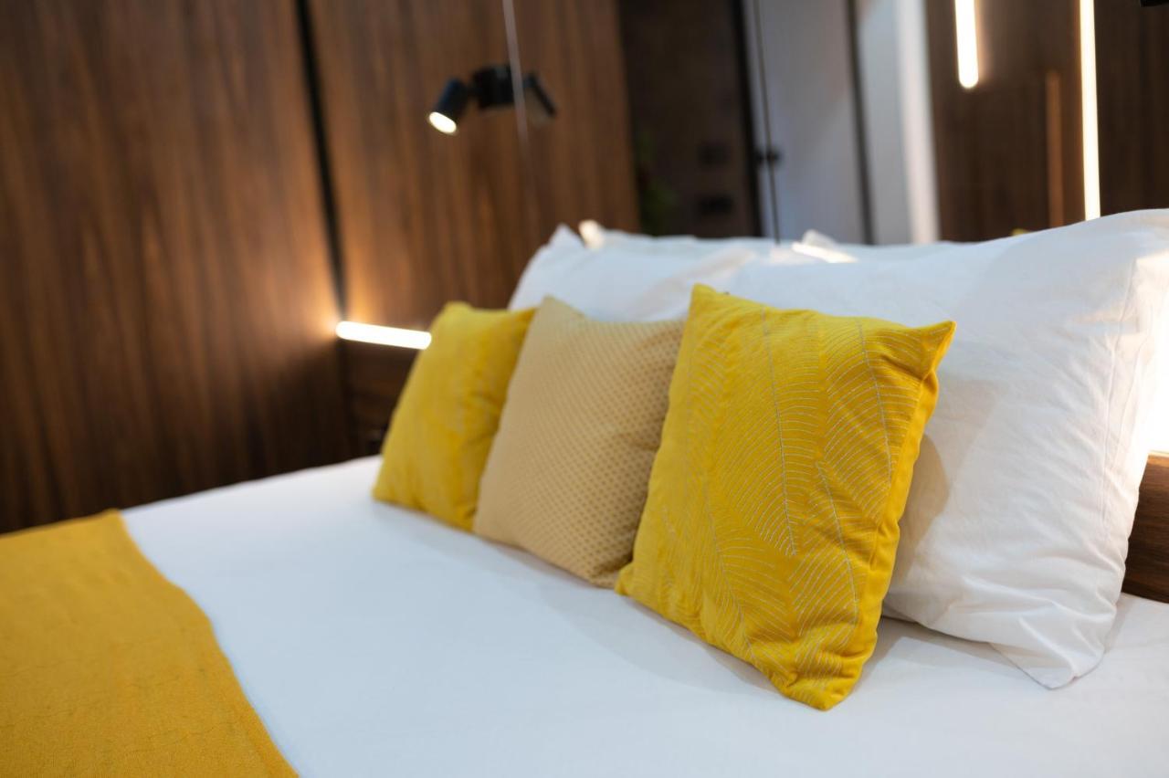 Central Belgrade Apartments Free Parking Belgrado Exterior foto