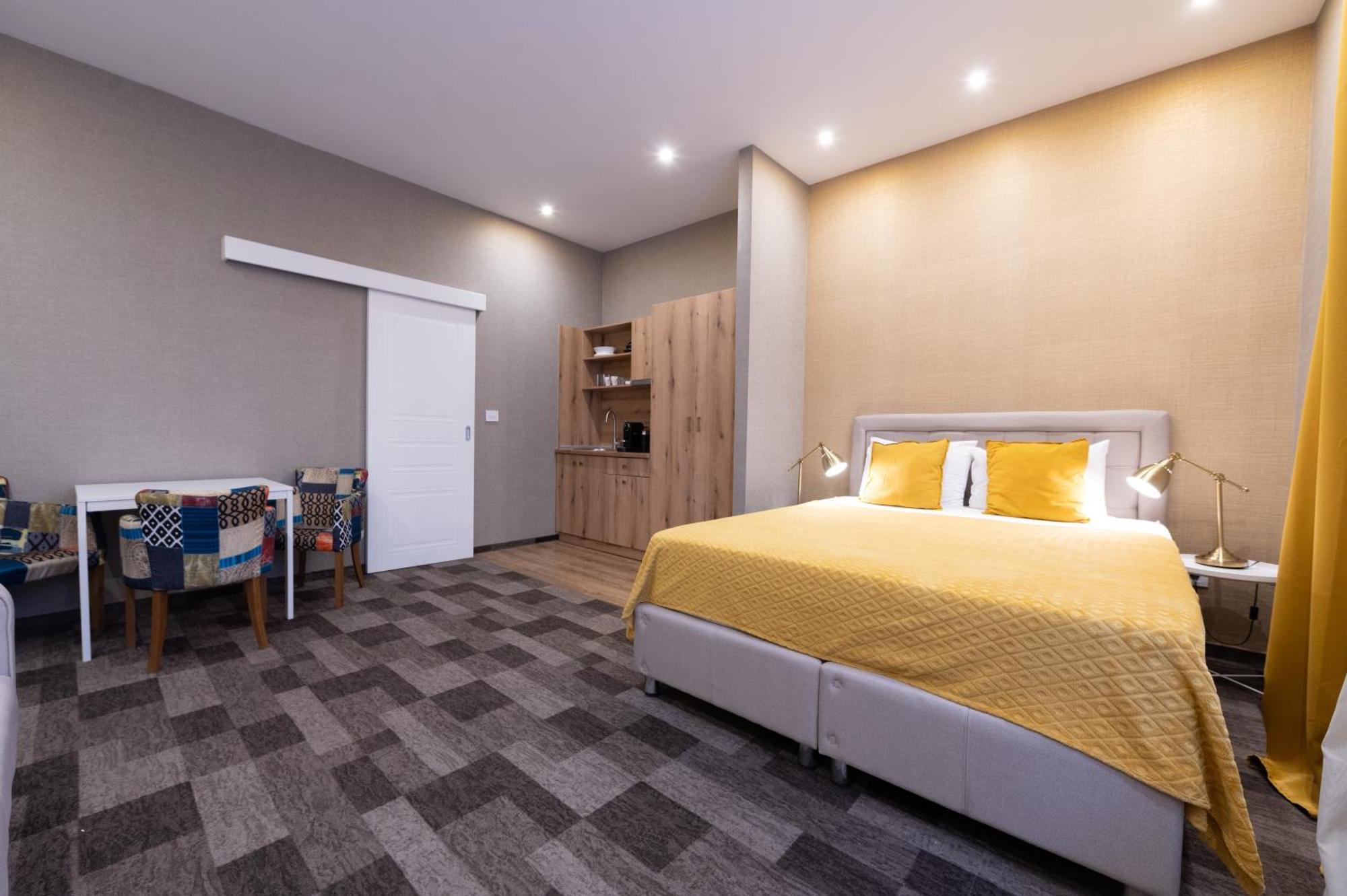 Central Belgrade Apartments Free Parking Belgrado Exterior foto