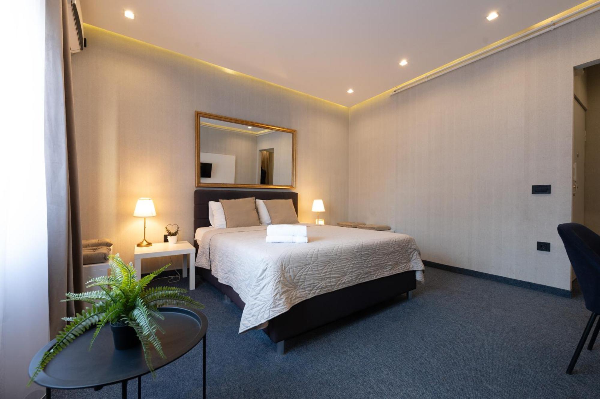 Central Belgrade Apartments Free Parking Belgrado Exterior foto