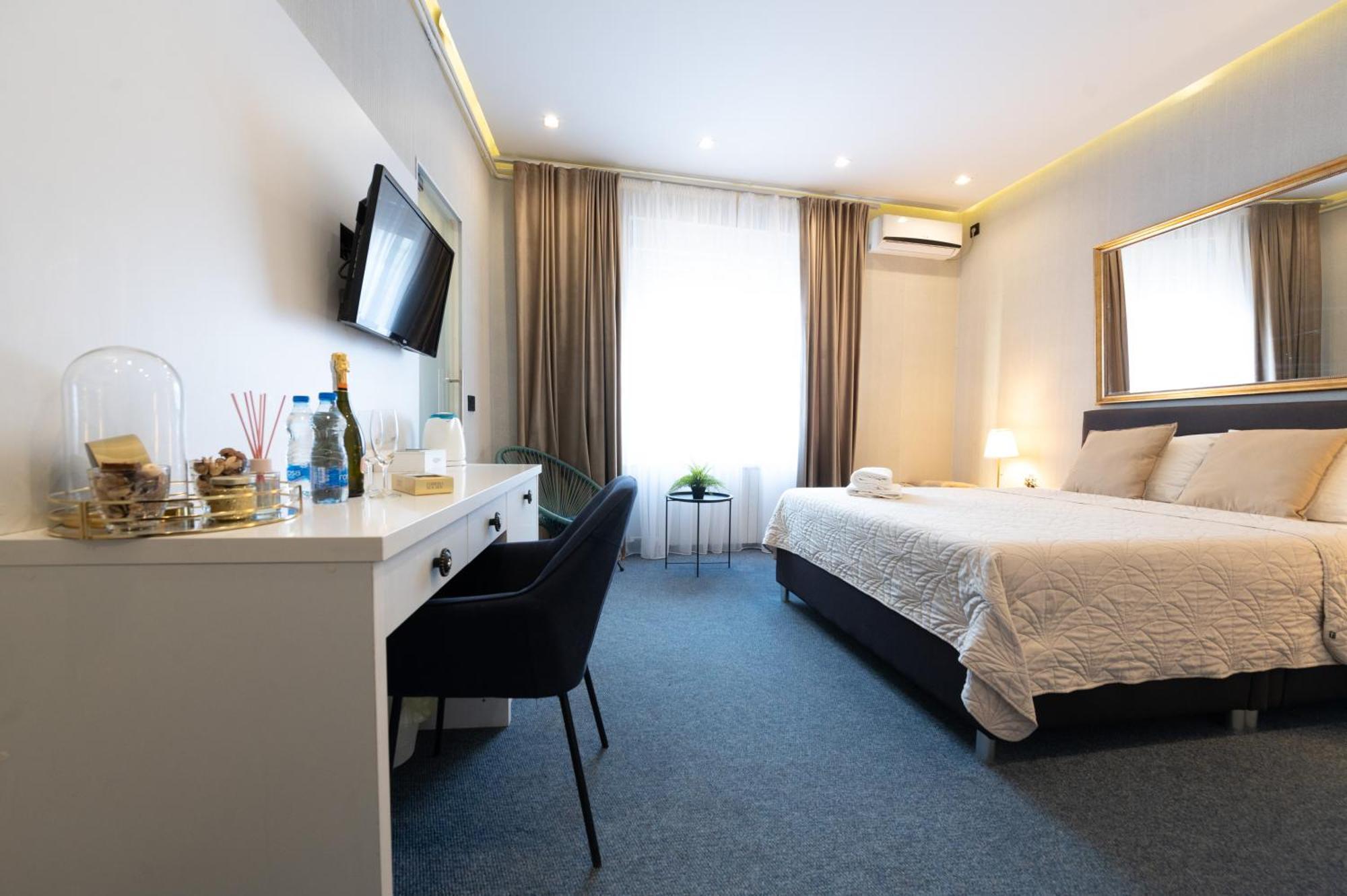 Central Belgrade Apartments Free Parking Belgrado Exterior foto