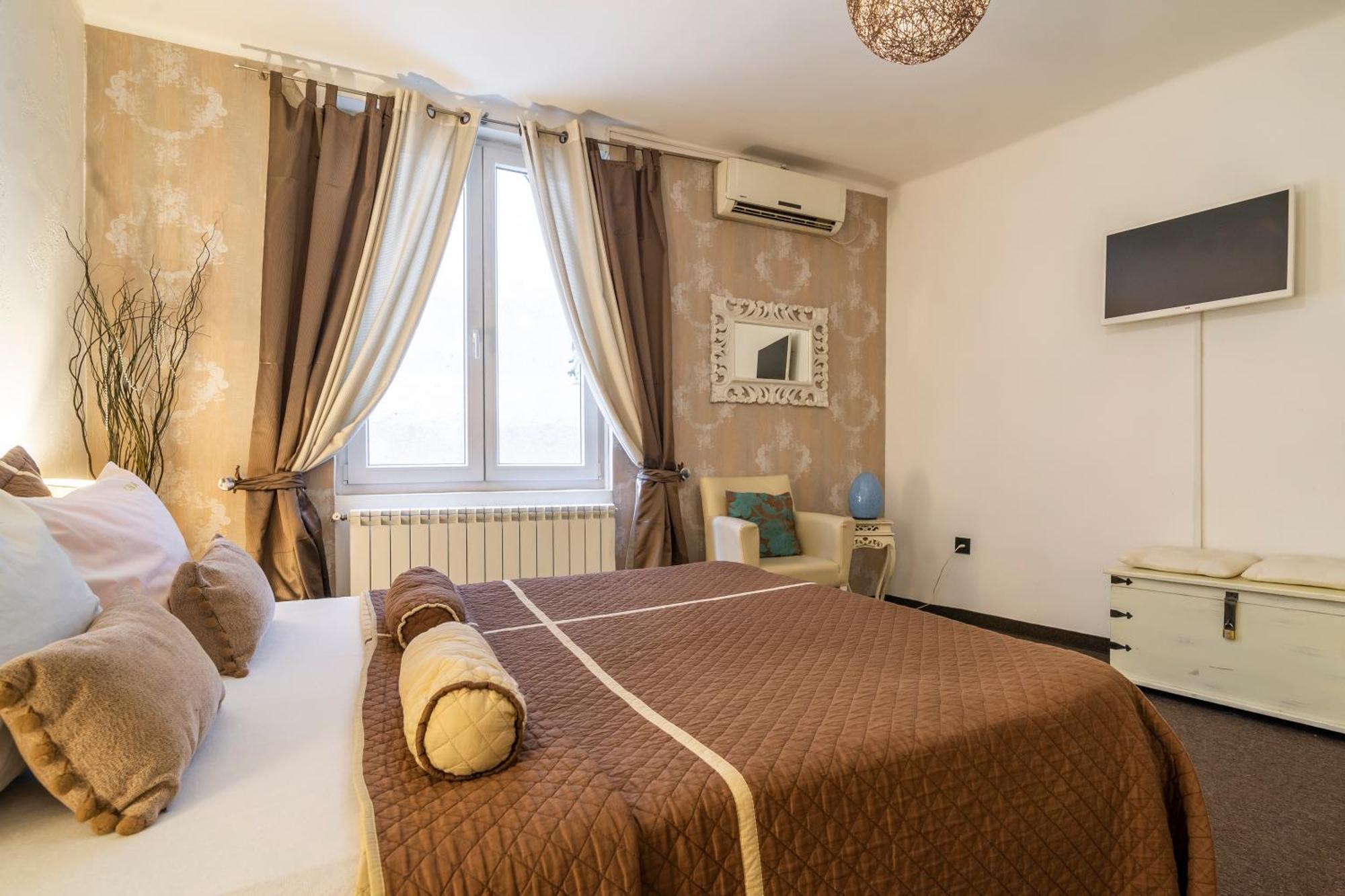 Central Belgrade Apartments Free Parking Belgrado Exterior foto